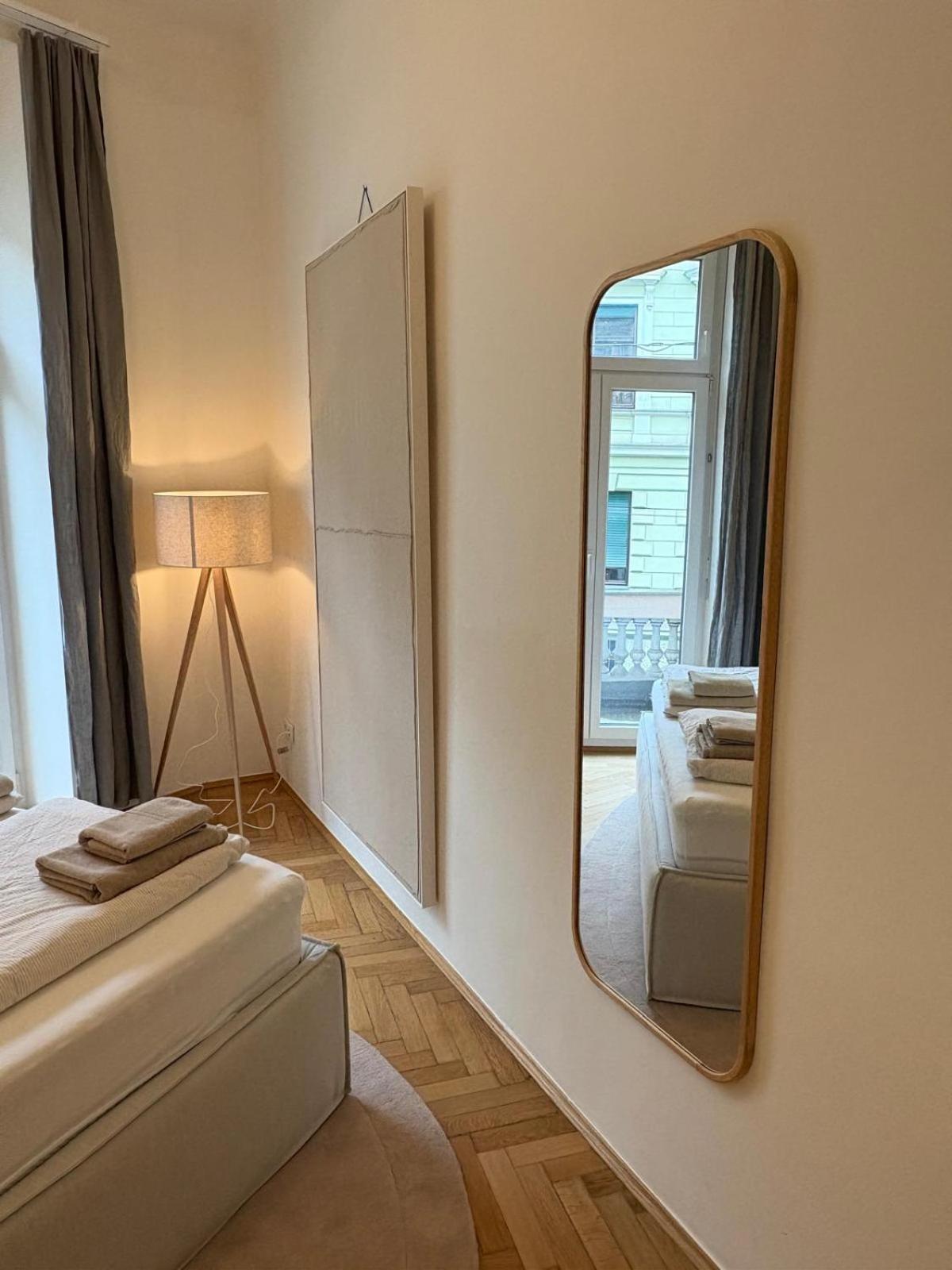 Premium Apartment In Altstadtnaehe Грац Экстерьер фото